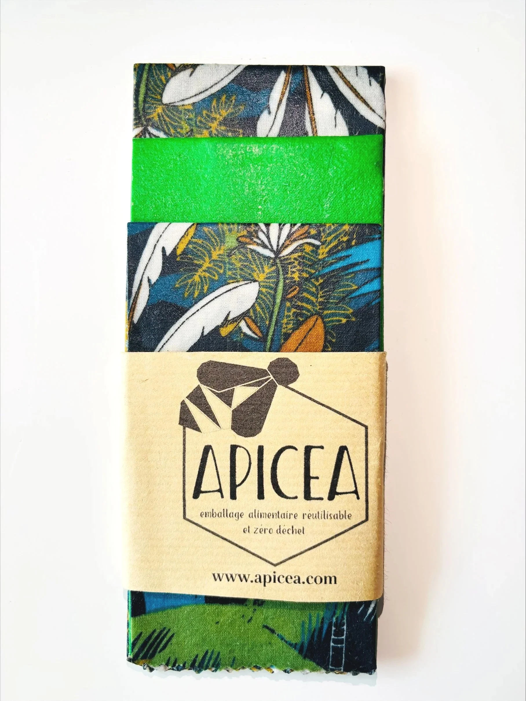 TRIO TROPICAL