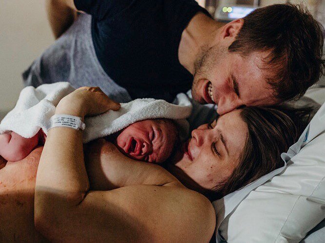 One of my absolute favourites from this birth 💕 that raw emotion is so powerful!