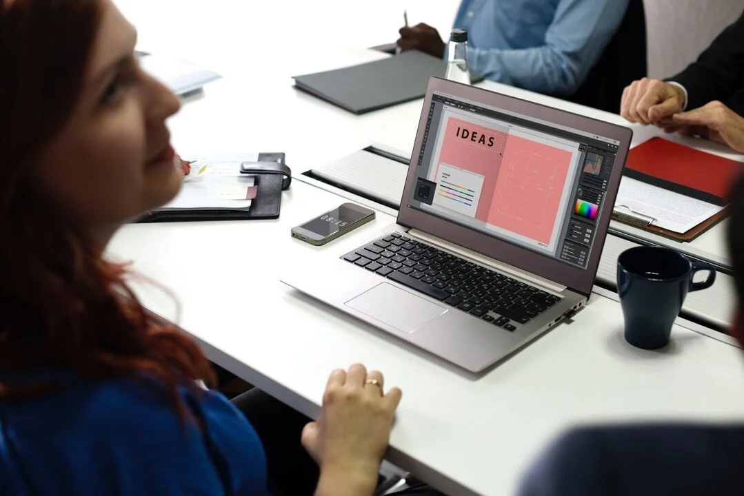 Out of Home Media: Thinking Beyond Online Advertising
