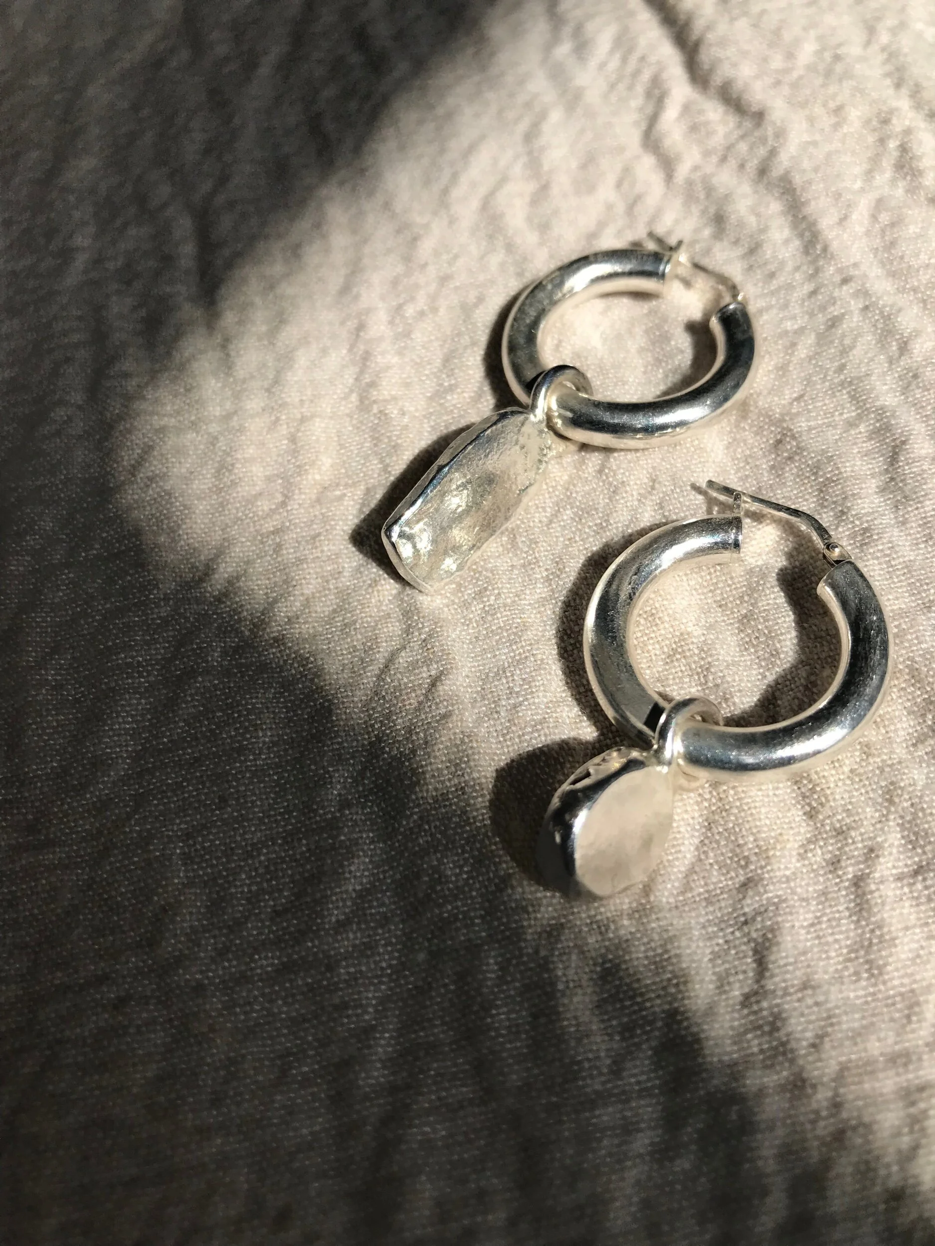 04E88E40-931E-4AE9-B9E7-8E9494038635