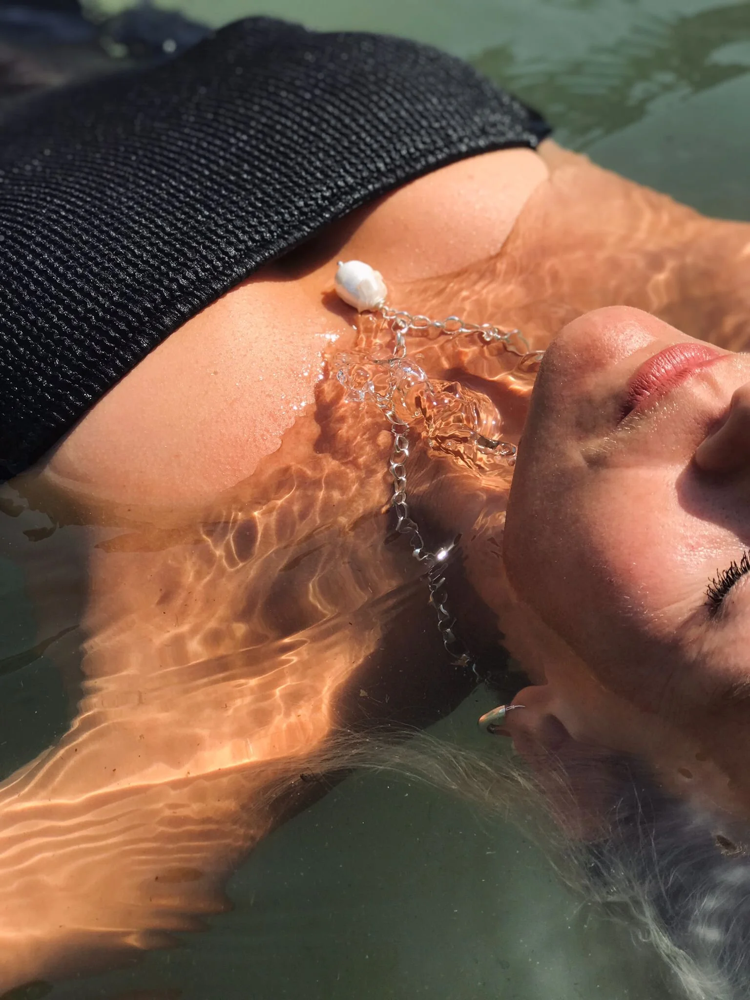 BDB38590-EED4-49AE-8353-2B876ACA1C3E