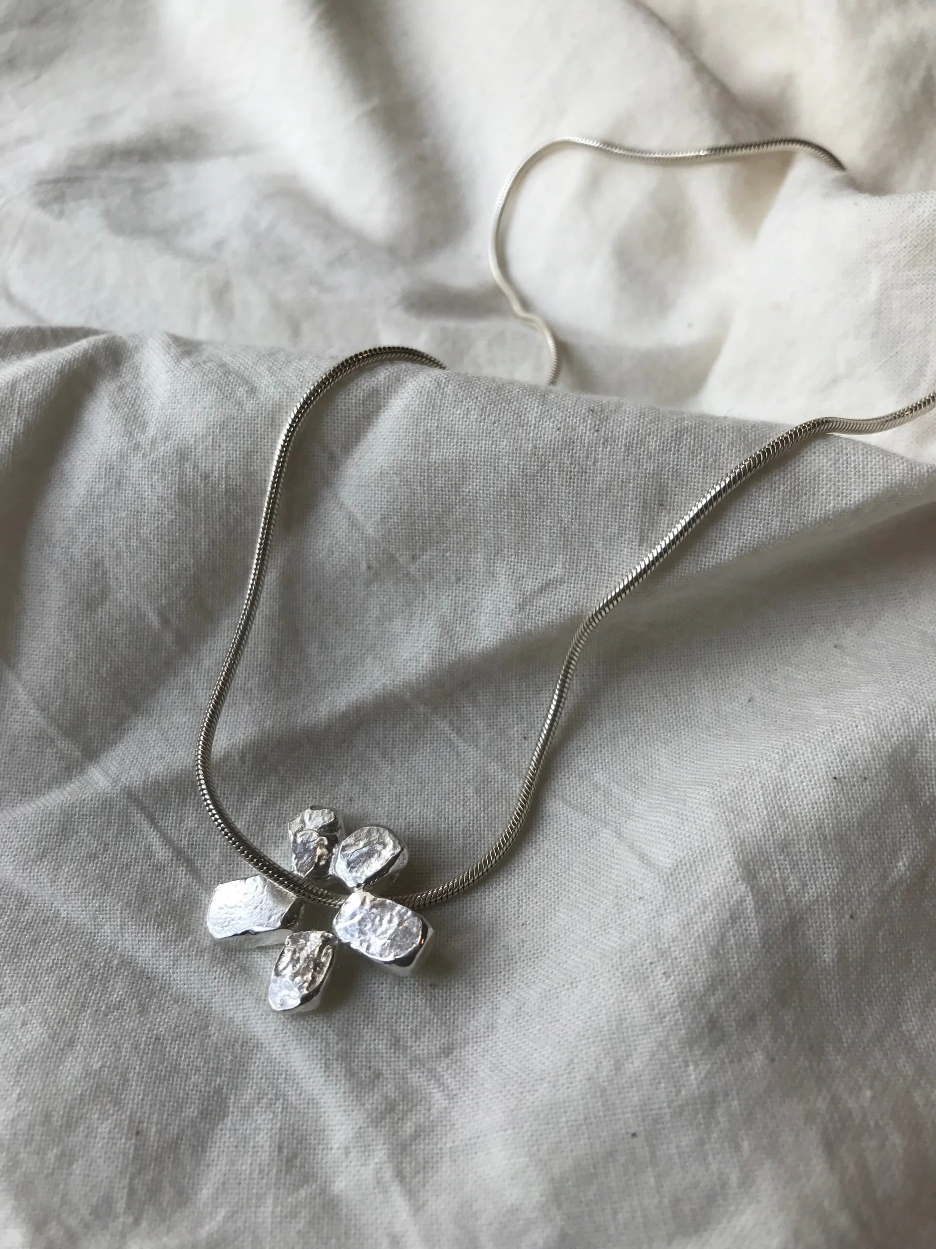 54D17280-A5A0-47F1-8889-0C3E84ADDD4E