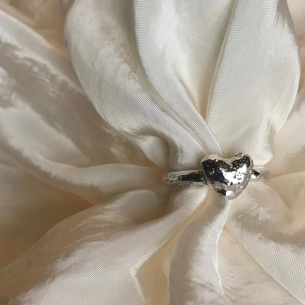 9DE99736-7A6E-4ECC-85FB-62D75E9DCDAB