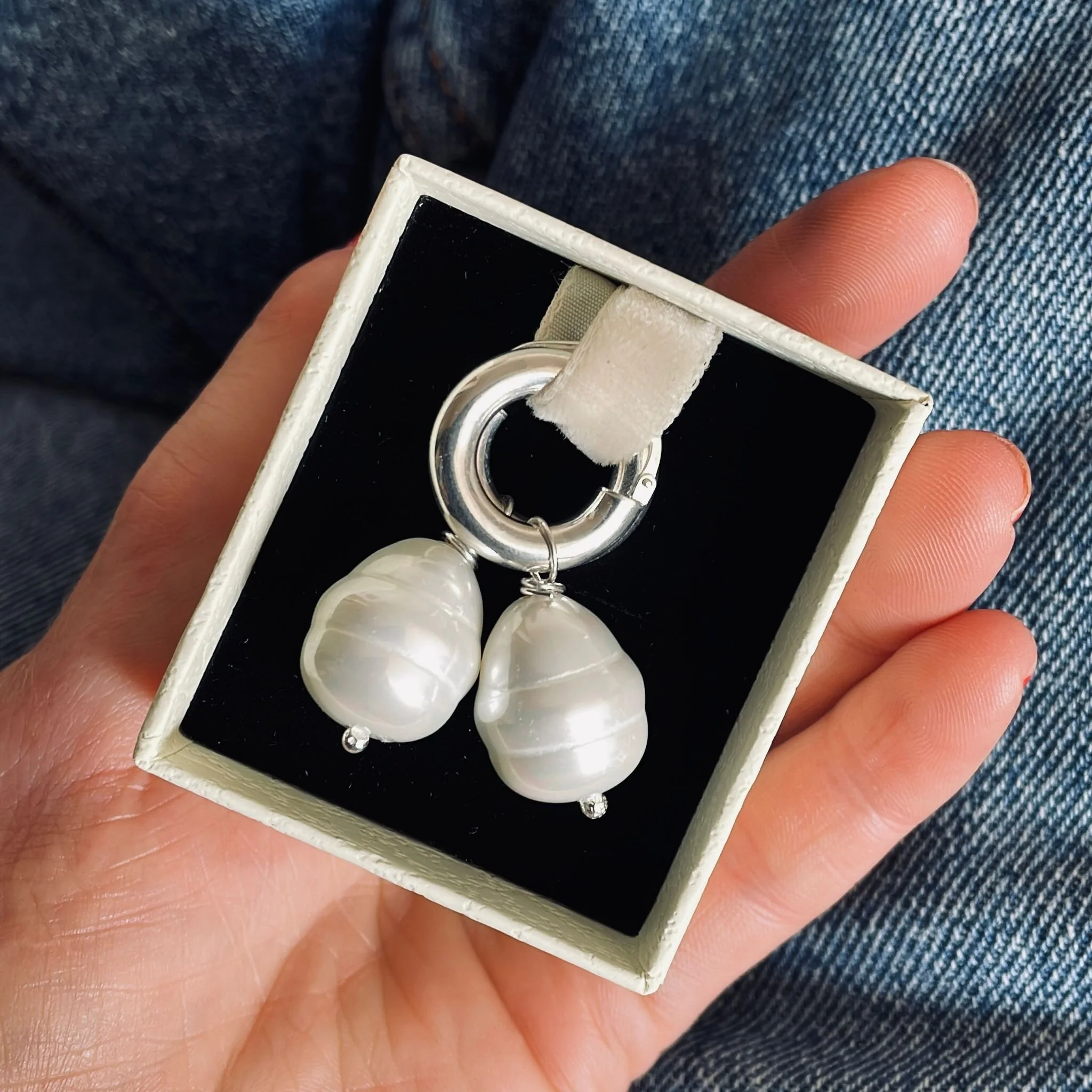 D1D78ADE-4780-4BD5-919C-32D66AB4C54F