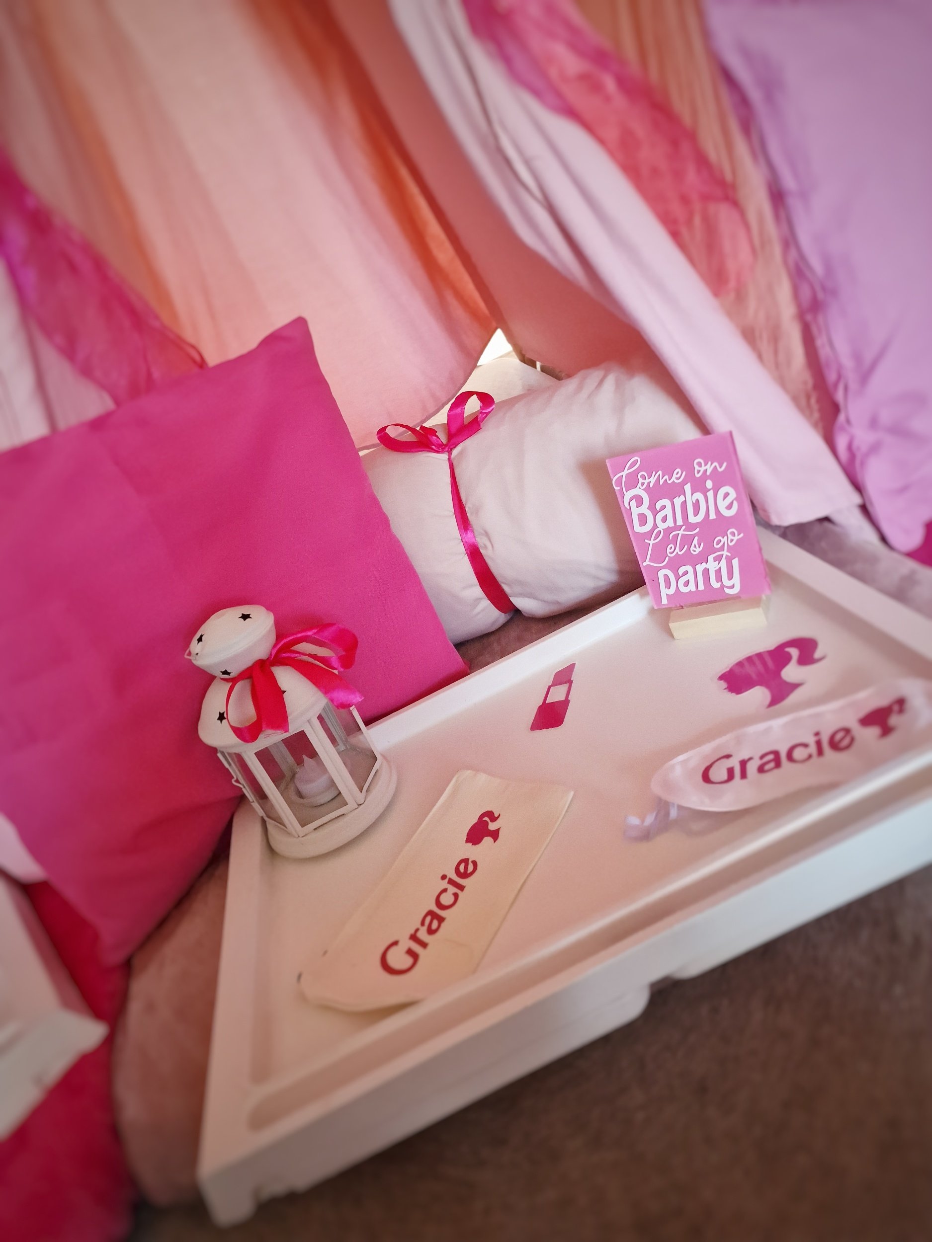 Barbie teepee sleepovers 