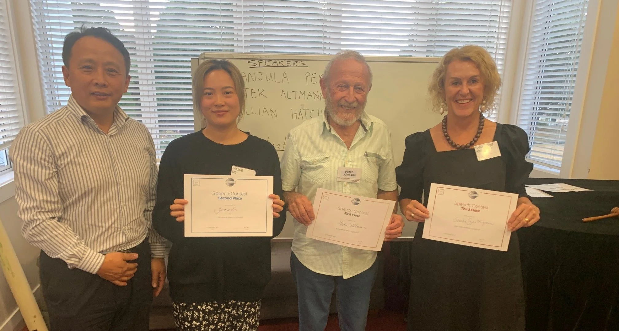 Award winners of the speaking contest