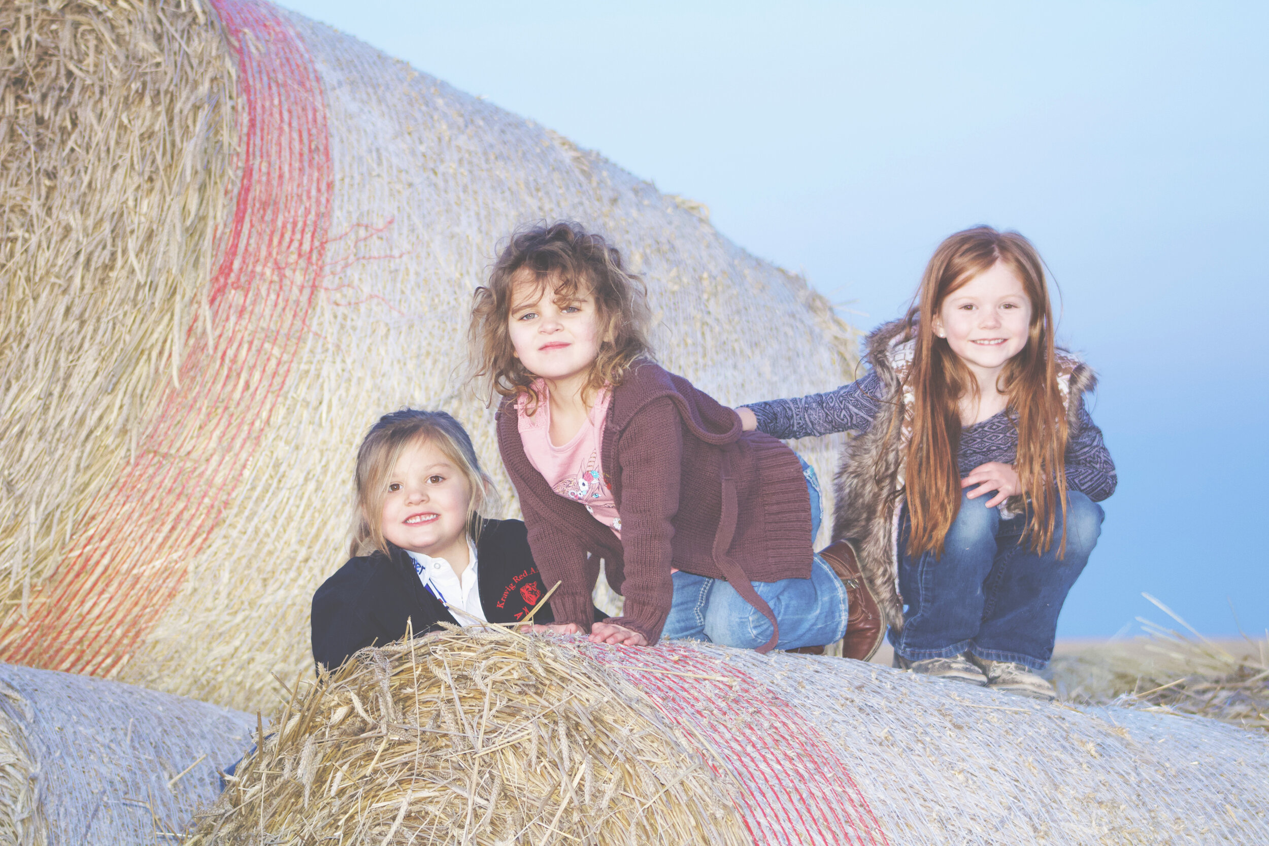 hay bale 3 girls-Dec2019.jpg