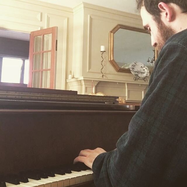 Something I&rsquo;ve been trying to work on more while in quarantine is my ballad arranging. Here is a Hoagy Carmichael tune that I wish people played more: &ldquo;Two Sleepy People&rdquo;
&bull;
&bull;
&bull;
&bull;
&bull;
#jazz #music #piano #jazzp