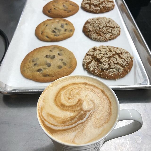Good morning ! Are you ready for coffee and Salmonberry cookies at the Central cafe! Come on in we&rsquo;re open🍎🍏