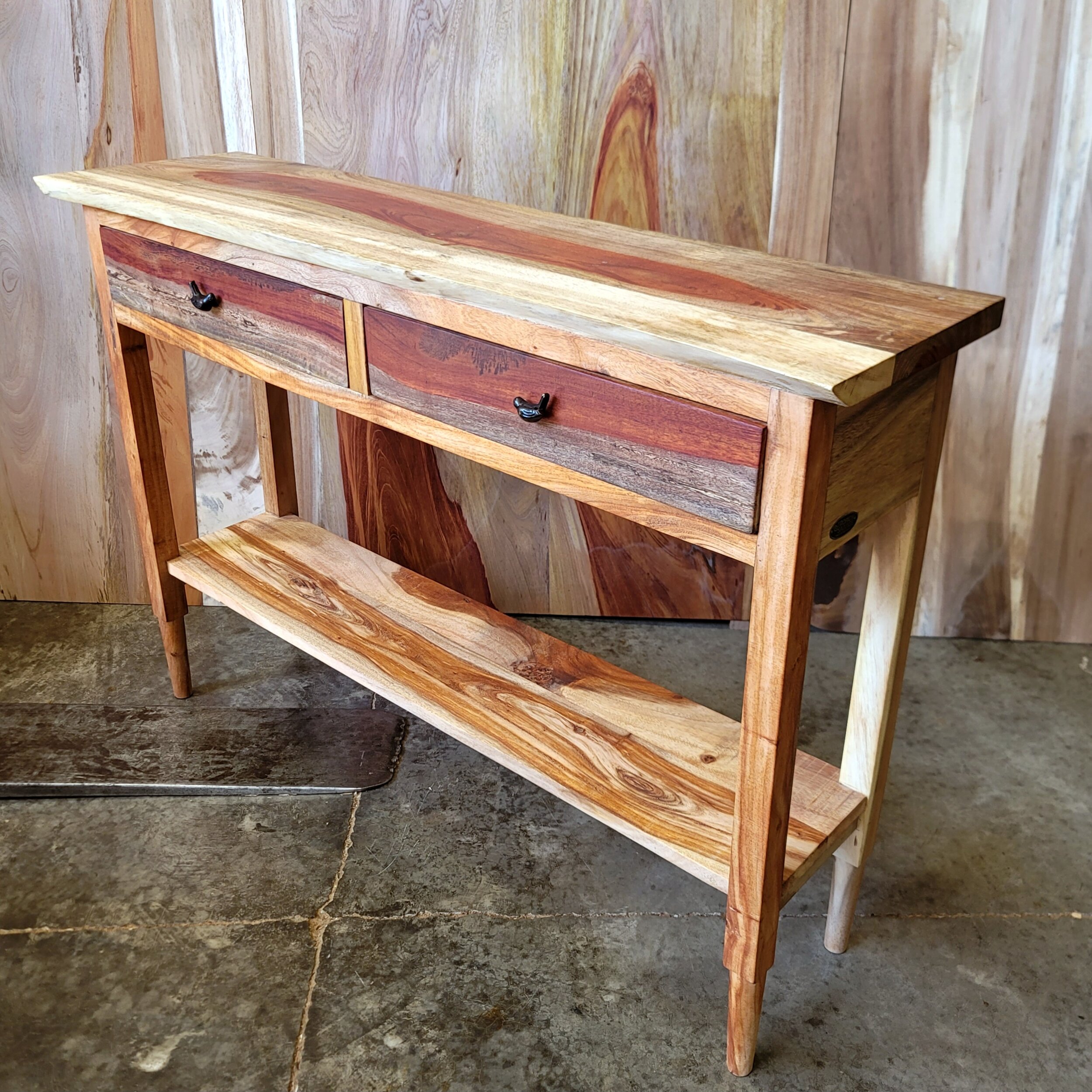 Sula Console 9gallery 3).jpg