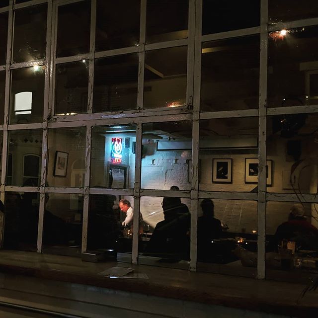 Reflecting on the week gone by

#jazz #friday #cambridge #hotnumbers #coffeeshop