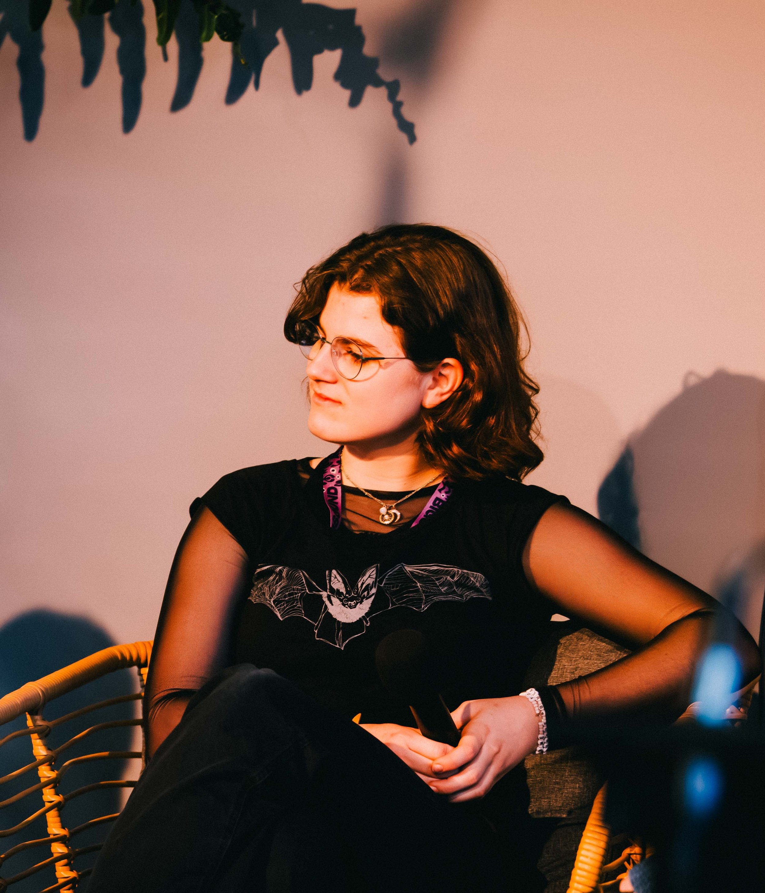 Ezra Kendrick (she/they), 21 | QLD | Journalist/Writer