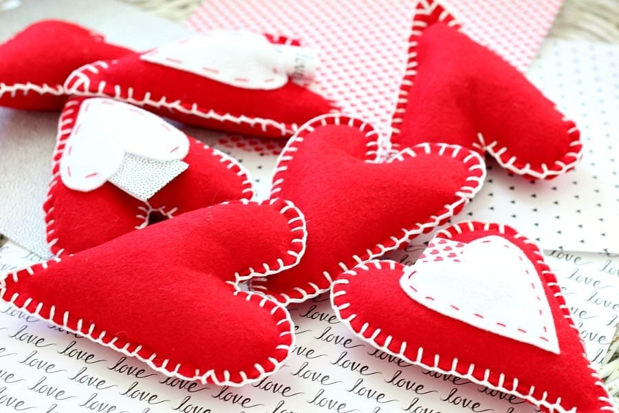 Join us in creating Handmade mini felt heart candy and/or love note bags! 