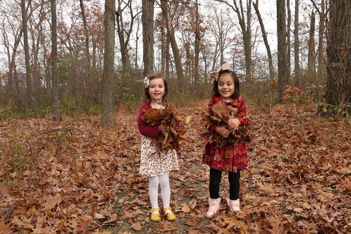Watching cousins become friends over thanksgiving week was so so sweet ❤️
.
.
.

#clickinmoms #michiganphotographer #familyphotography #michiganfamilyphotography #annarborfamilyphotography #annarborphotographer #puremichiganders #greatlakesstate #fam