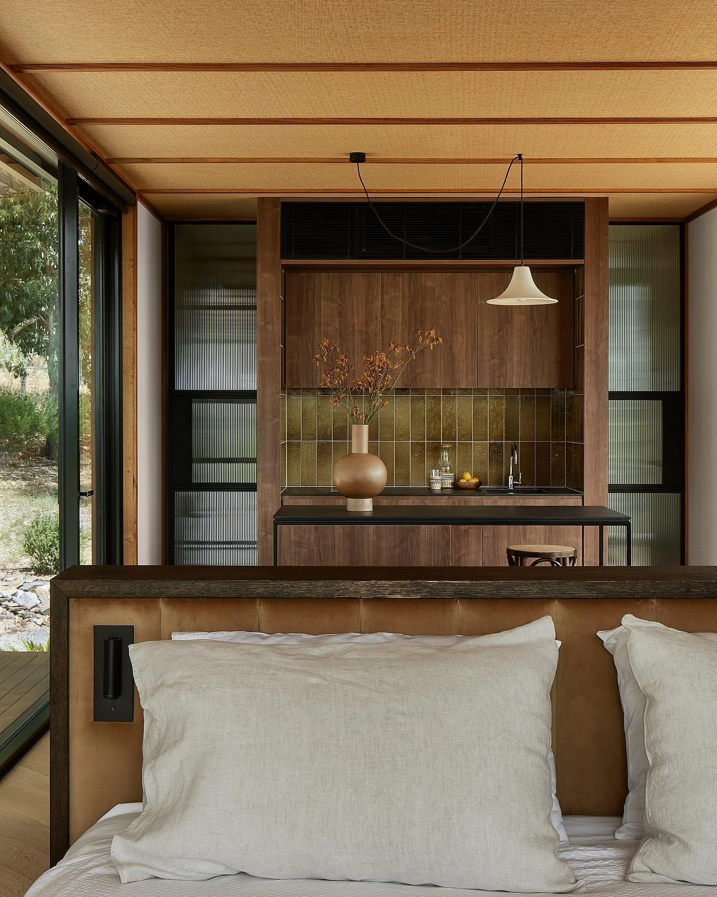 Esca_Jolley Pendant Light 2_Husk_Das Studio_@anthonybasheer.jpg