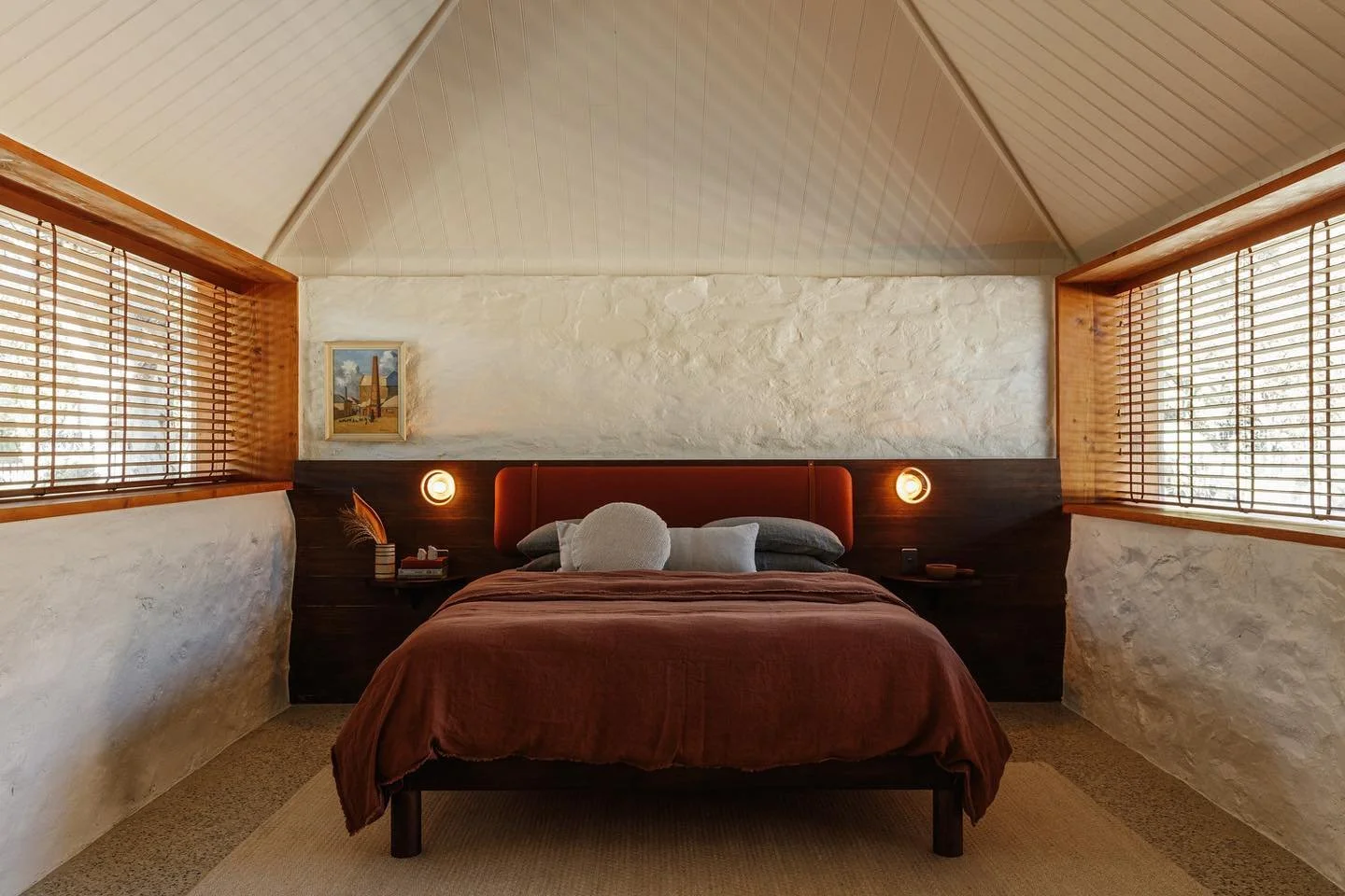 4_Pago Middleton_Poke Wall Light_.jpg