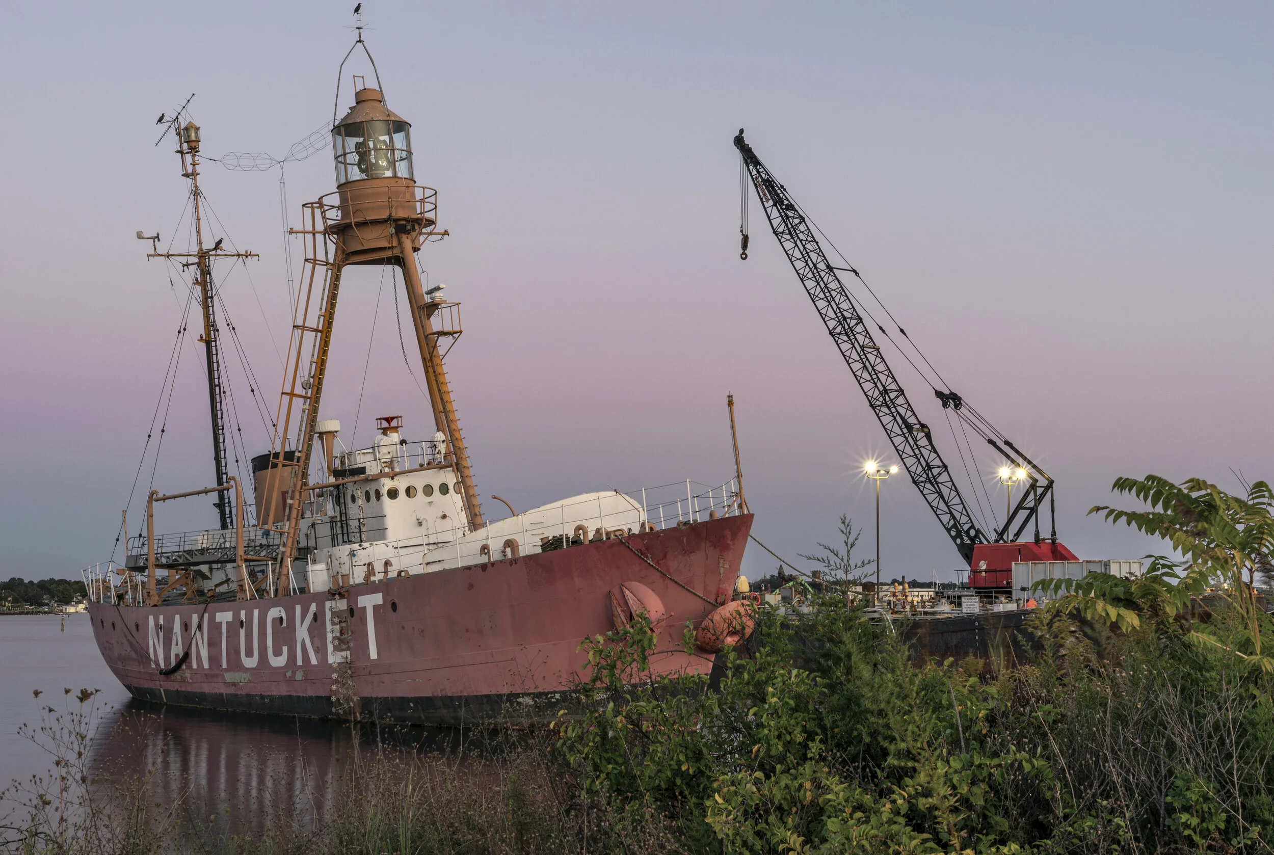 nantuckt grass frame low res.jpg