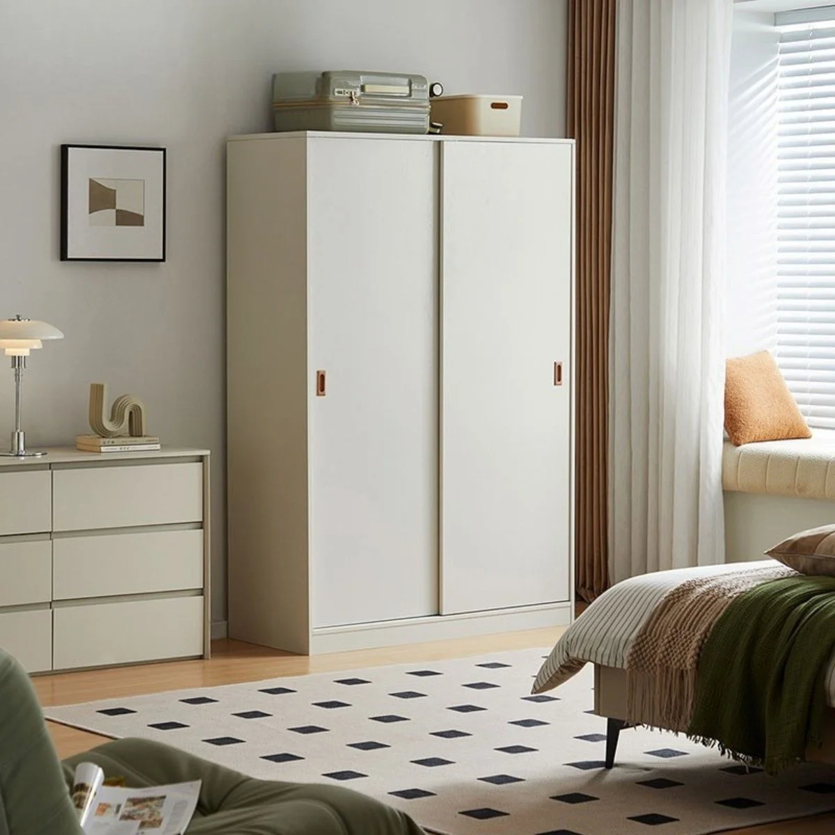 Ghent Sliding Wardrobe White LS466D6 (3).jpg