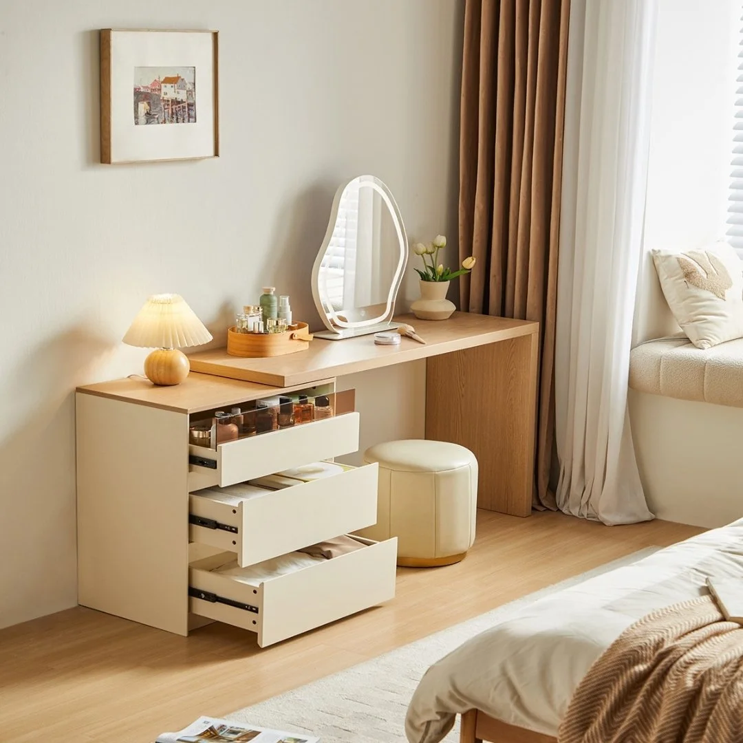Estonia Dresser