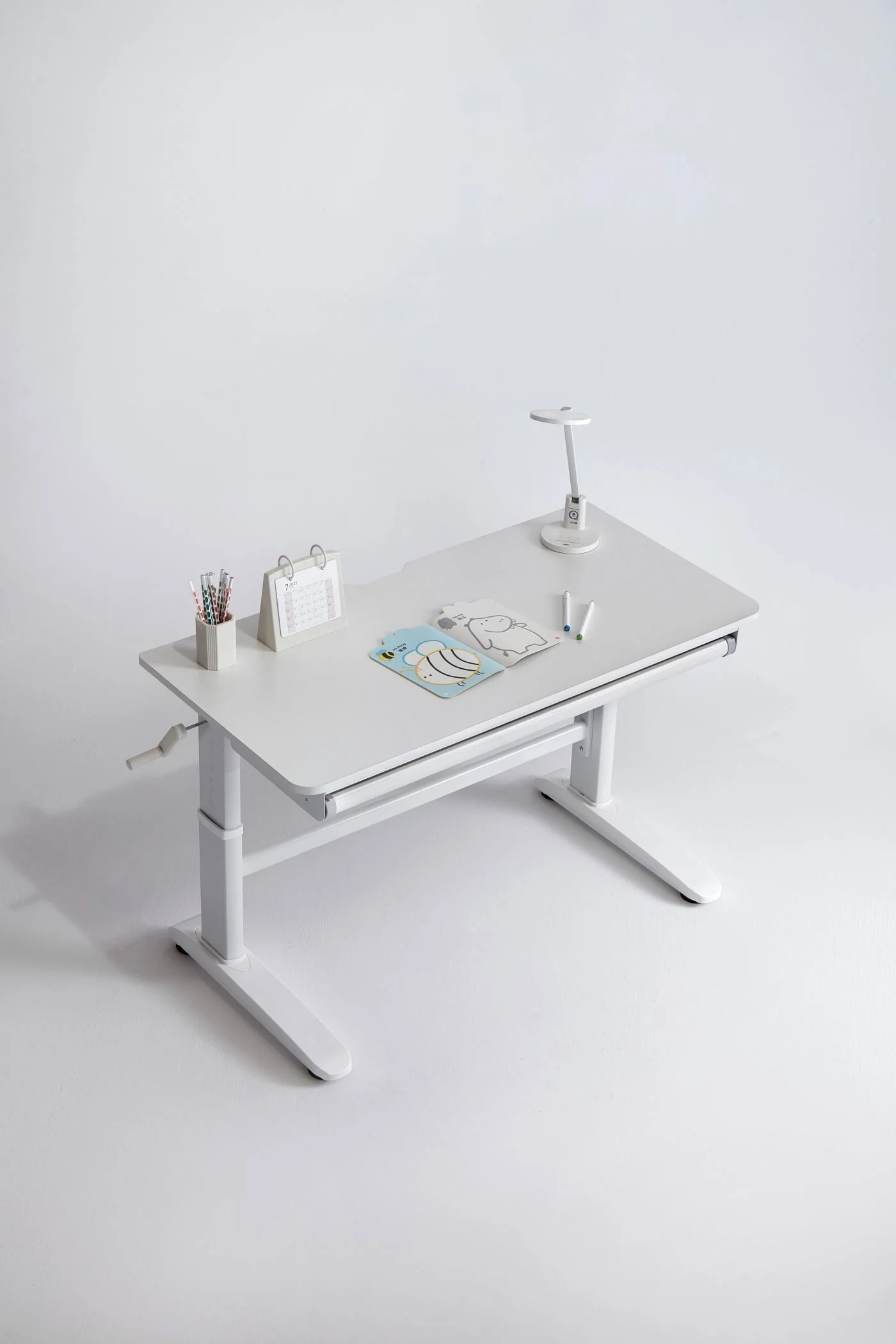 Liranel Study Table