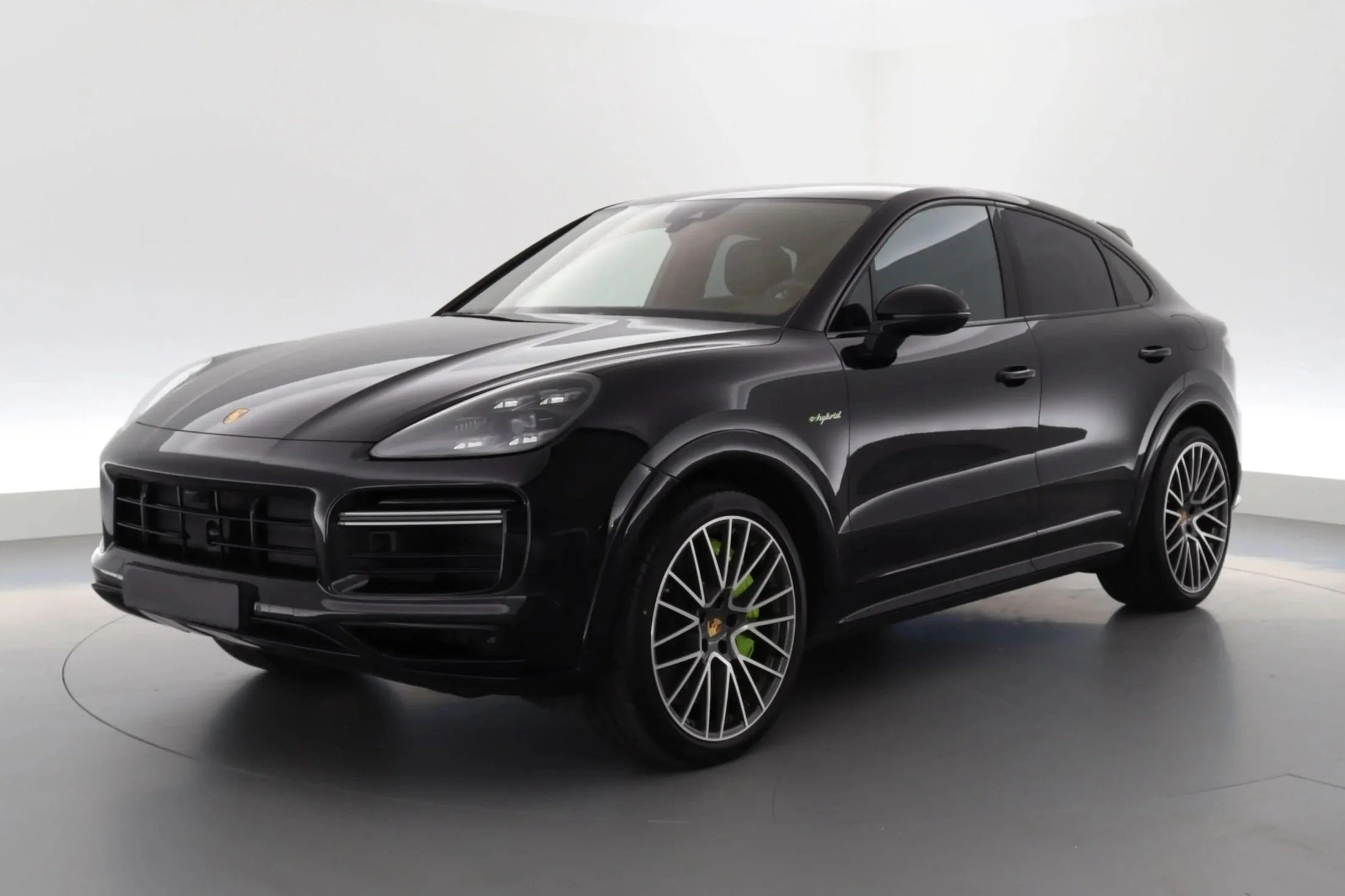 Location Longue Durée Porsche Cayenne & Coupé — Joinsteer