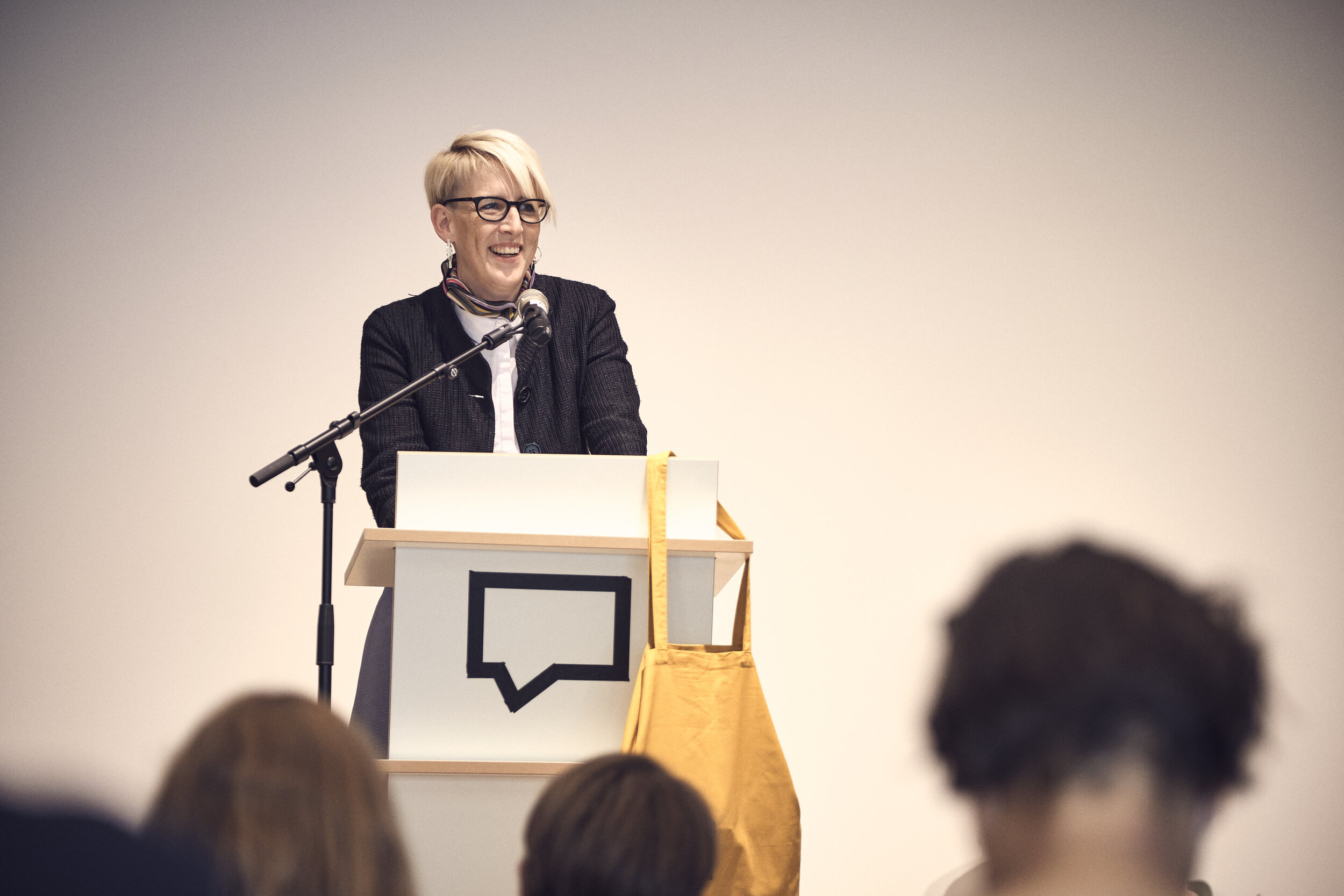  Münchens Bürgermeisterin Katrin Habenschaden spricht Ihr Grußwort bei der Eröffnung der Luise. 