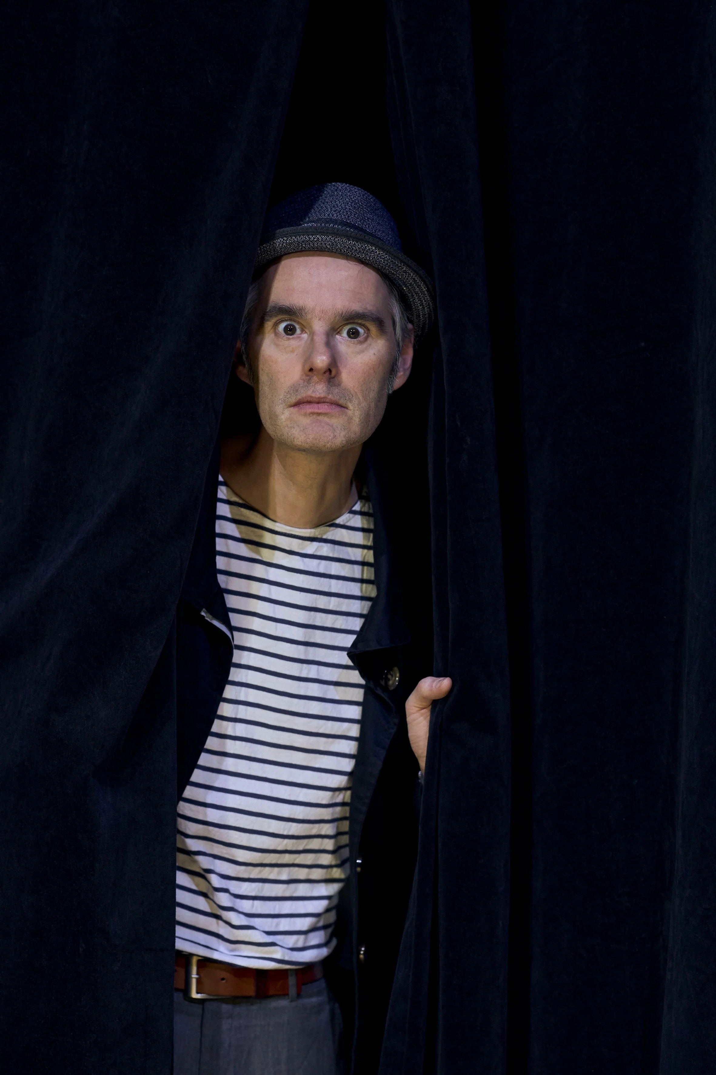 theater satt: „Erwachsen?!“ 