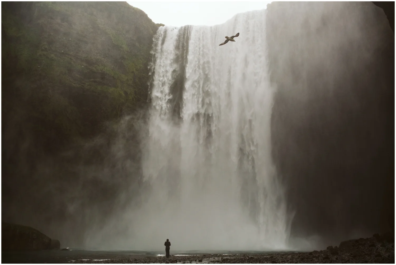 HOW TO TRAVEL ICELAND ON A BUDGET