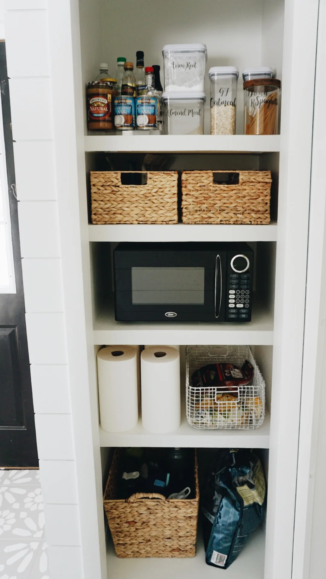 A LITTLE PANTRY UPDATE!