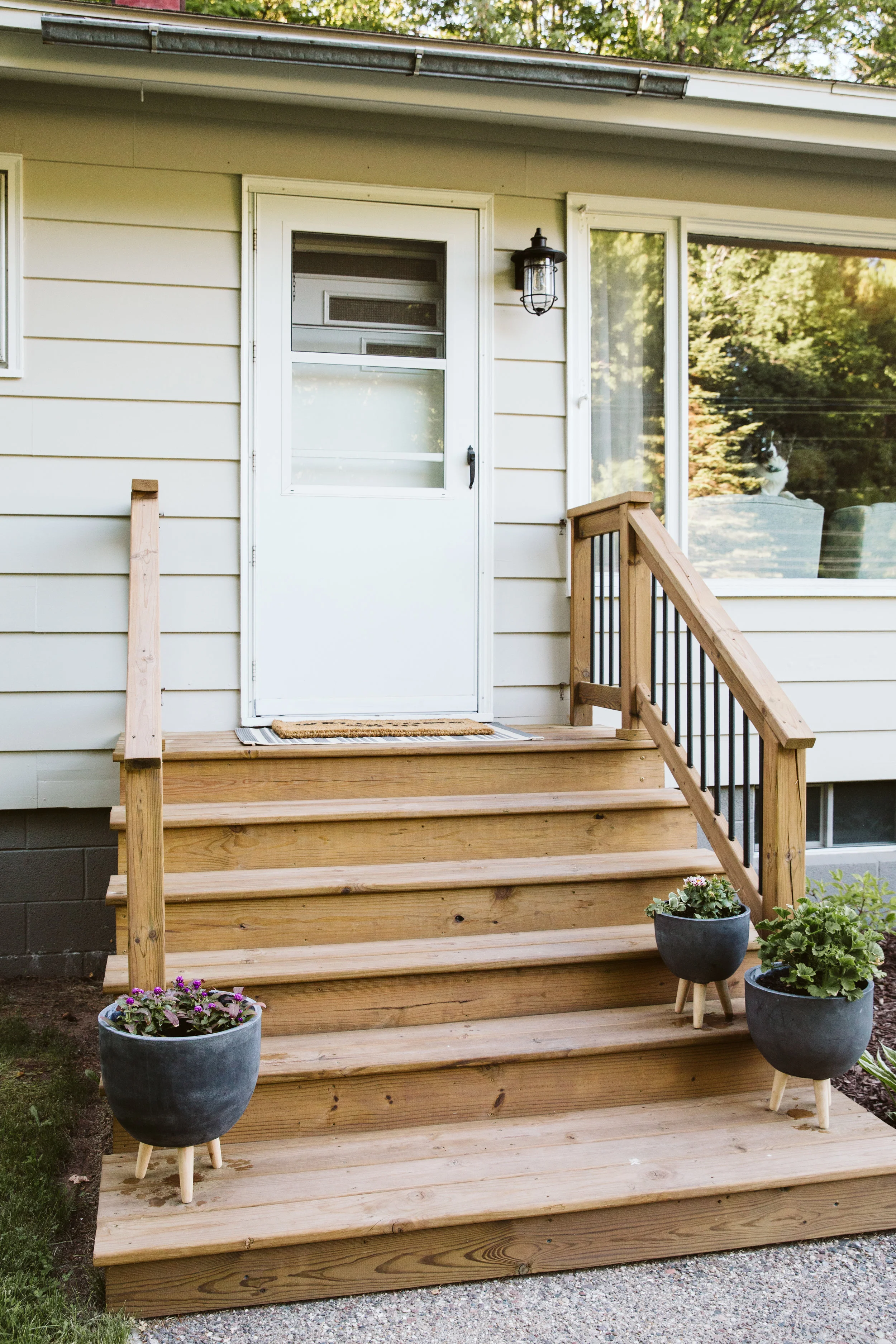 OUR SMALL FRONT PORCH MAKEOVER!