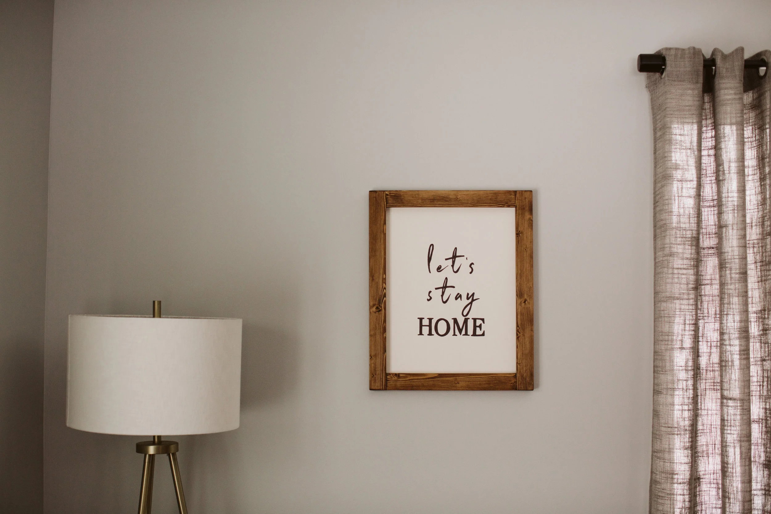 Make your own interchangeable wood sign +  GIVEAWAY