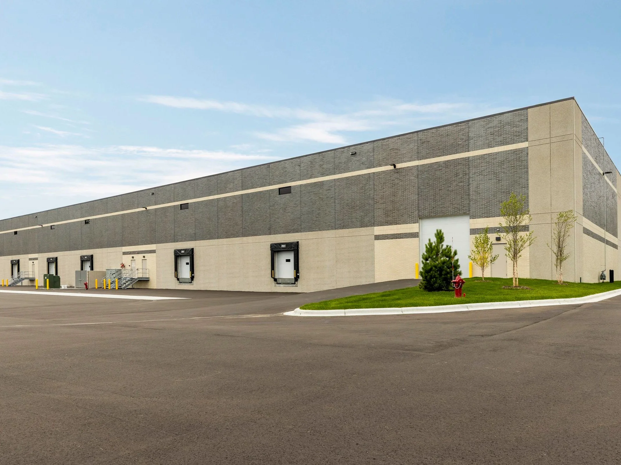 Endeavor+Development+-+3374+Columbia+Dr+-+Exteriors+-++008+%282%29.jpg