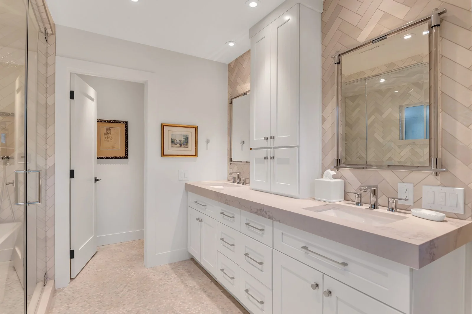 Master bath 2.jphg.jpg