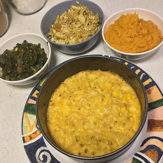 I&rsquo;ve been thinking about this for weeks. One springform pan. Macaroni &amp; cheese with cheddar &amp; pepper jack in the bottom. Pulled/diced coconut curry chicken (Instant Pot) on top of that. Greens made with smoked turkey necks &amp; my home