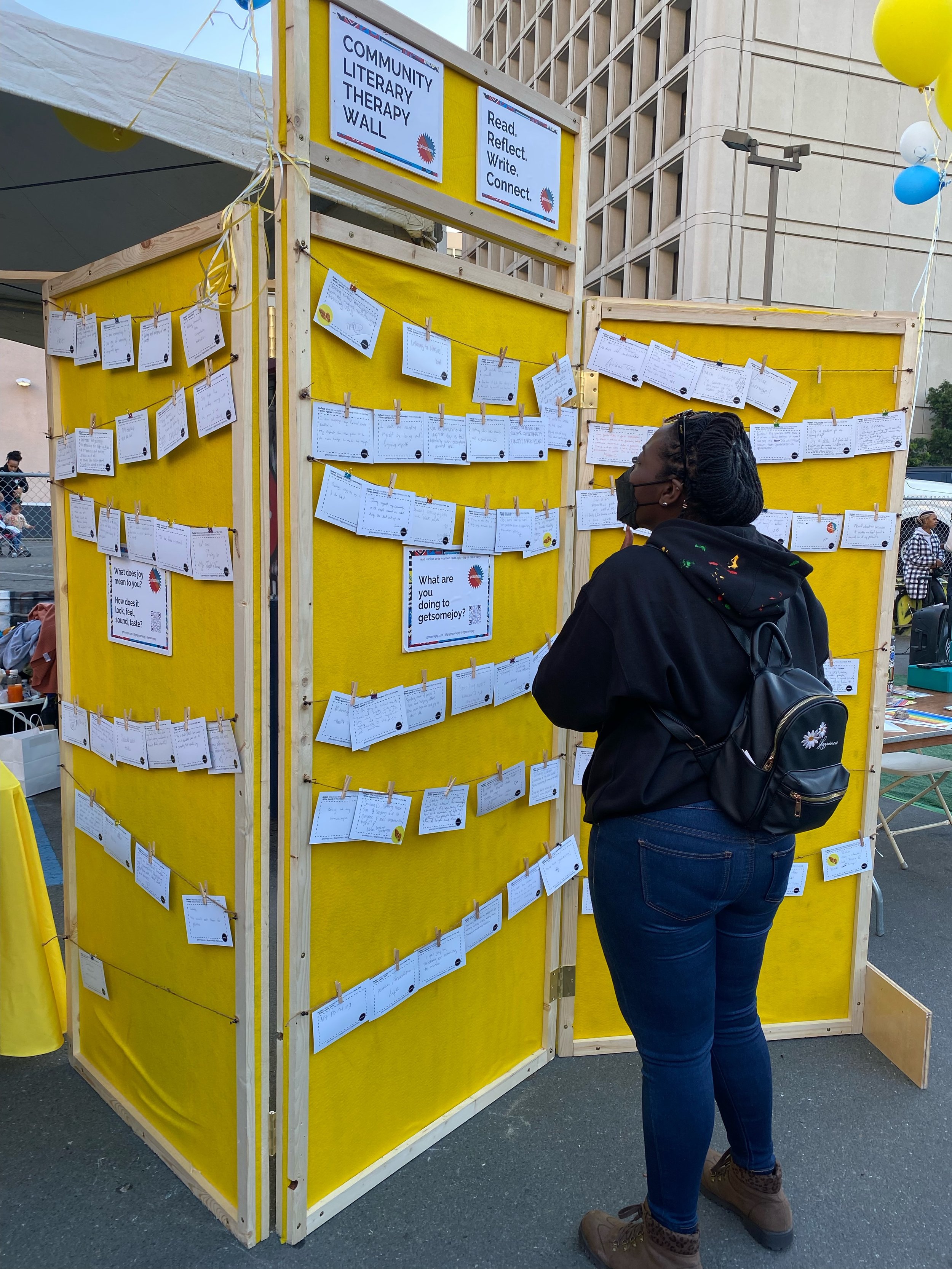 woman reading wall.JPG