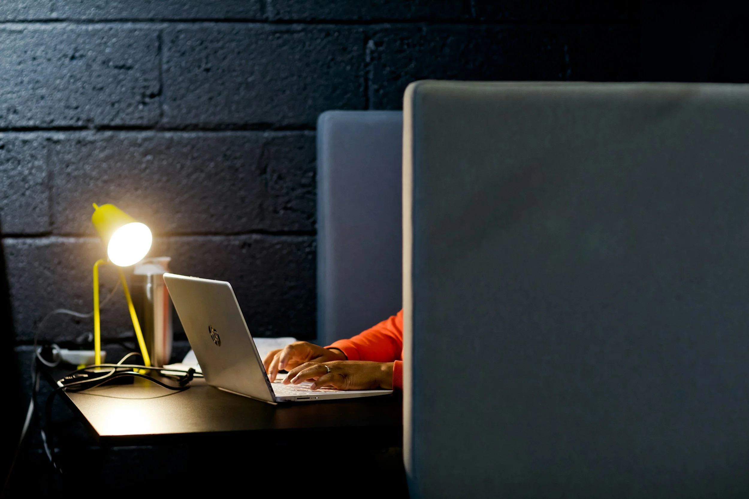 PR ACCOUNT EXECUTIVE - CREATIVE CORPORATE COMMS 