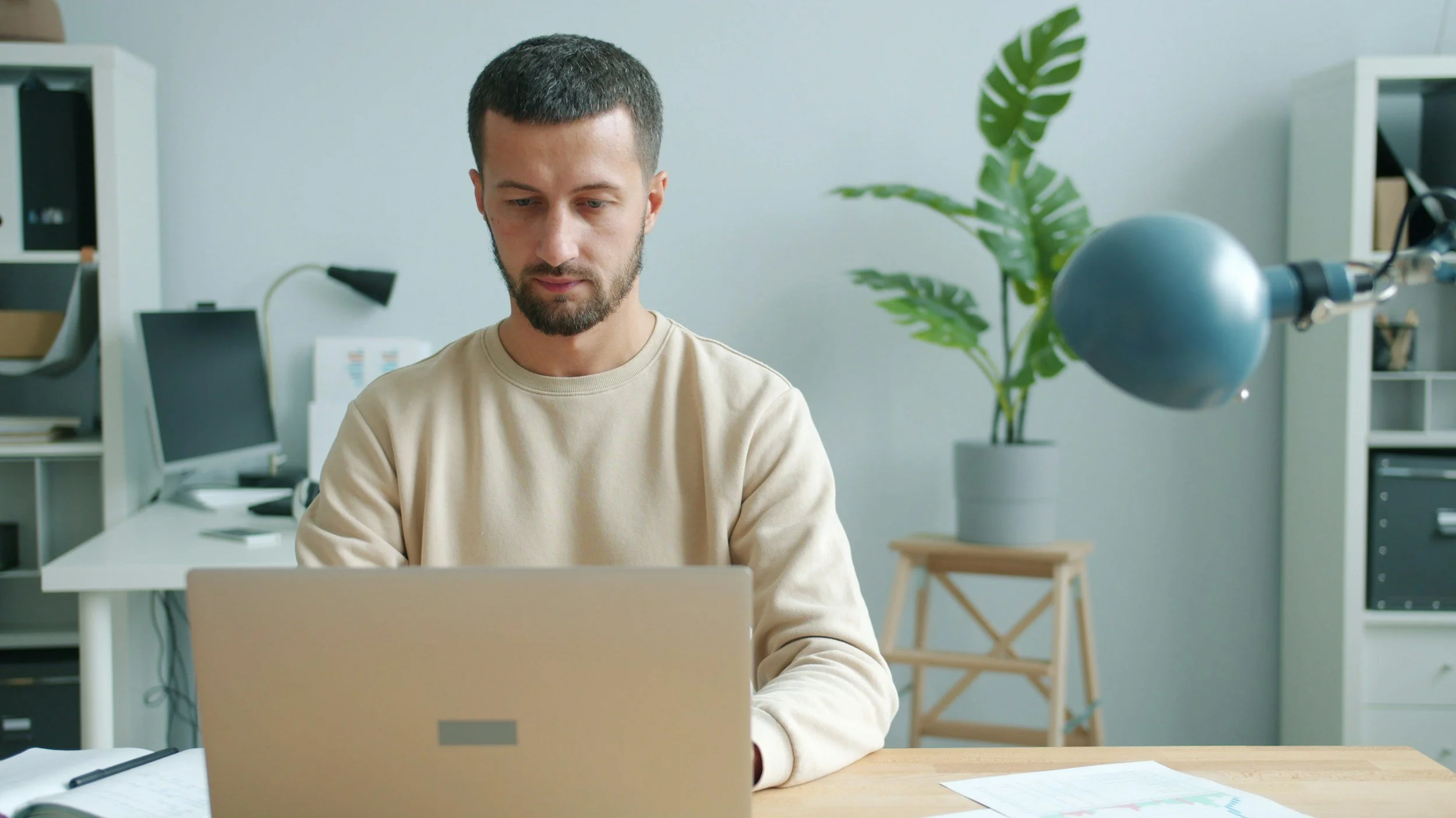 EXECUTIVE CREATIVE DIRECTOR