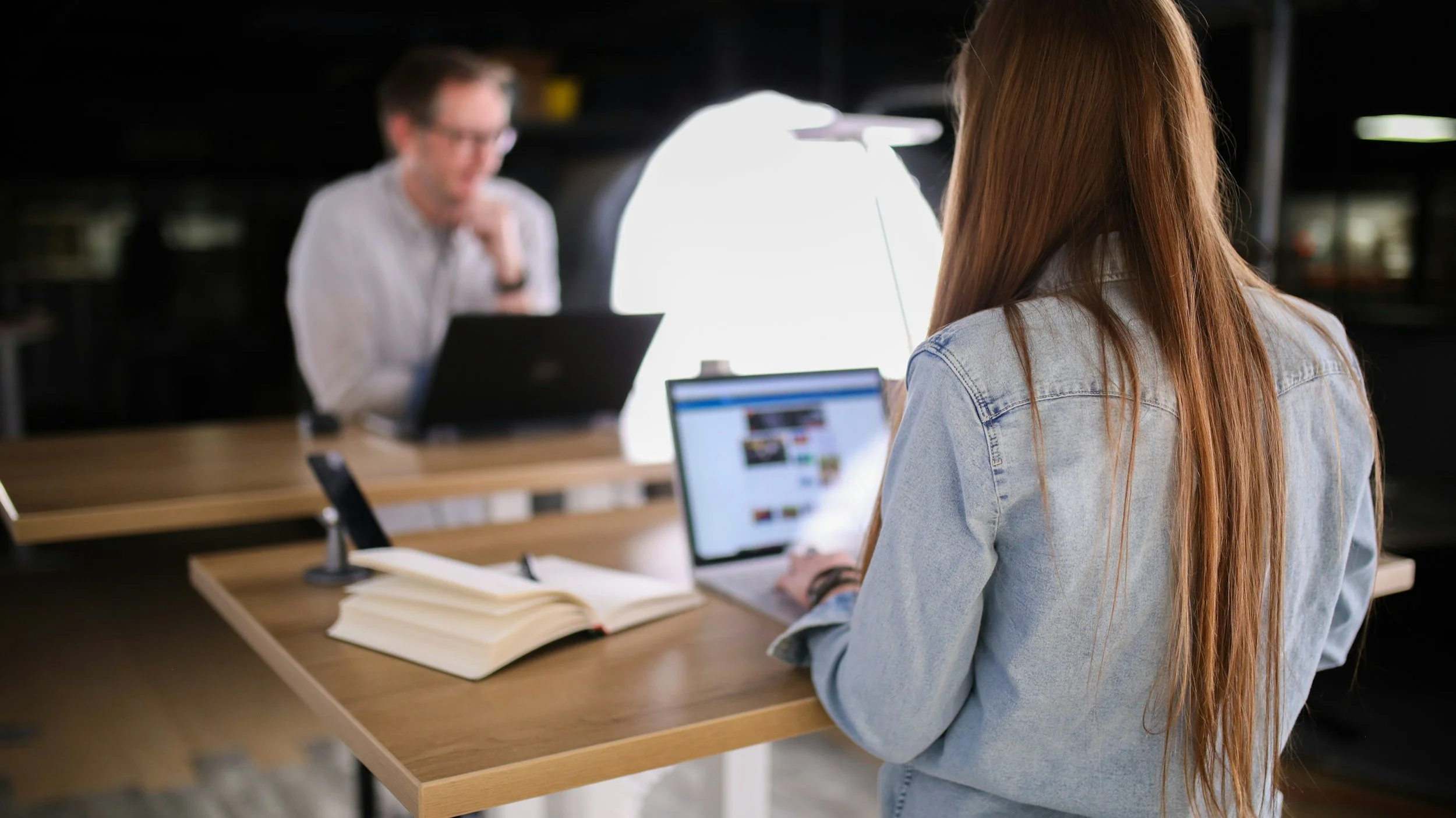 ACCOUNT EXECUTIVE &amp; SENIOR ACCOUNT EXECUTIVE - CONSUMER + TRADE 