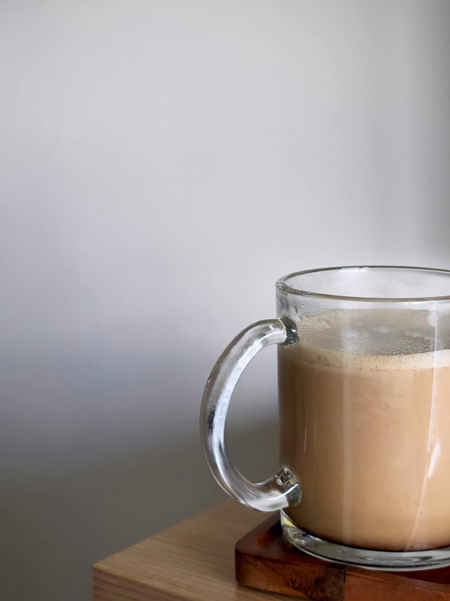 Morning tea served with French Toasts loaded with stone fruits, a dallop of mascarpone and a generous drizzle of room temp maple syrup. 

Living for Sundays ☀️