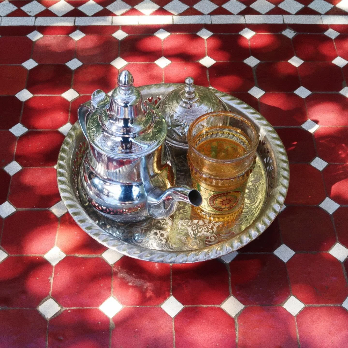 Moroccan Mint Tea 😌 (Th&egrave; a la menthe) 

I can see why people get hooked on it! I&rsquo;m highly considering collaborating with a farmer in Morocco to bring this mint stateside!
#plottingandplanning