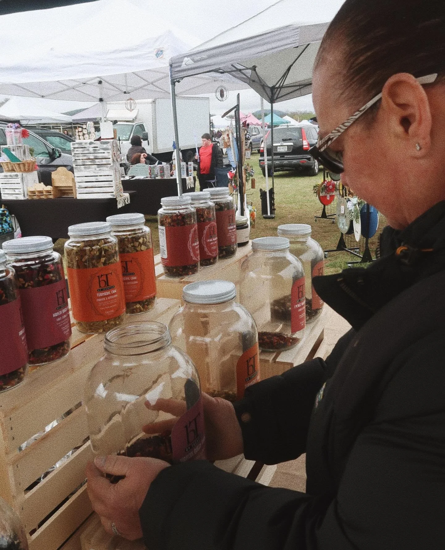 It was a good weekend for Coconut Chai, Hibiscus Queen and Lychee Peach Black Tea. All sold out. Website update on their restock is underway. Doke Green Tea &amp; Golden Oolong Tea will be back in soon too (a few requests for those two also) 😮&zwj;?