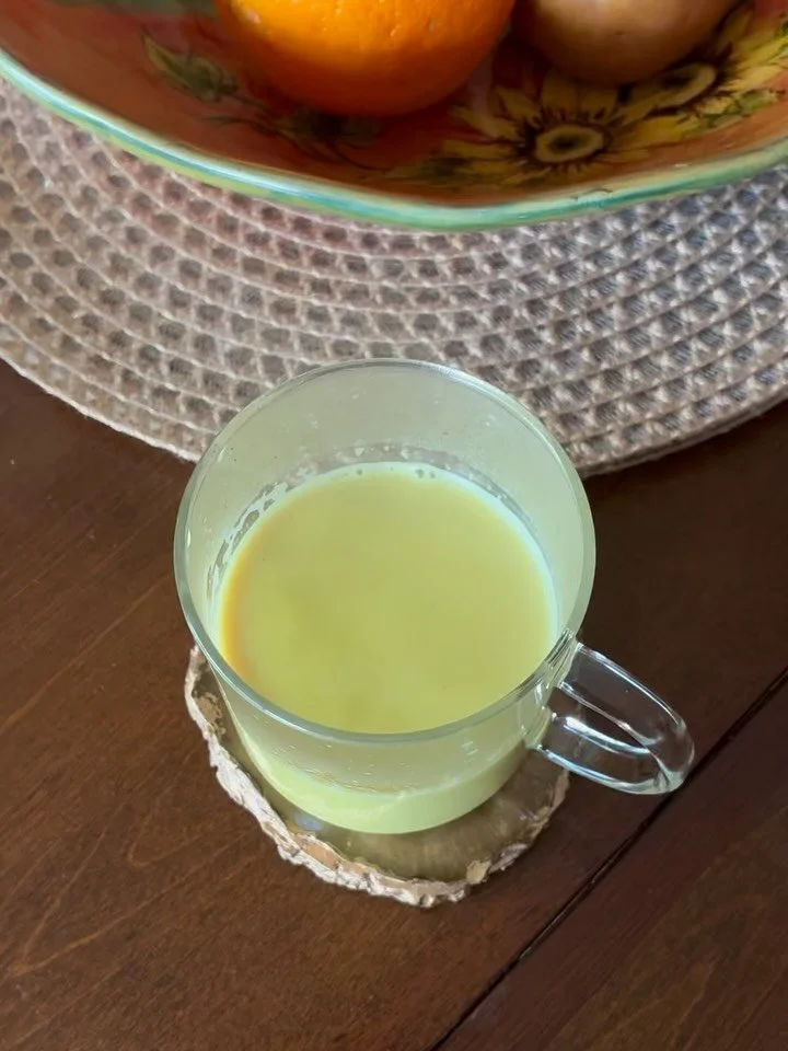 Looking for a blend that&rsquo;s warm, spicy, and centered but without caffeine, try Turmeric Chai 🙂. A m&eacute;lange of roasted coconut, sarsaparilla root, turmeric and chai spices.
