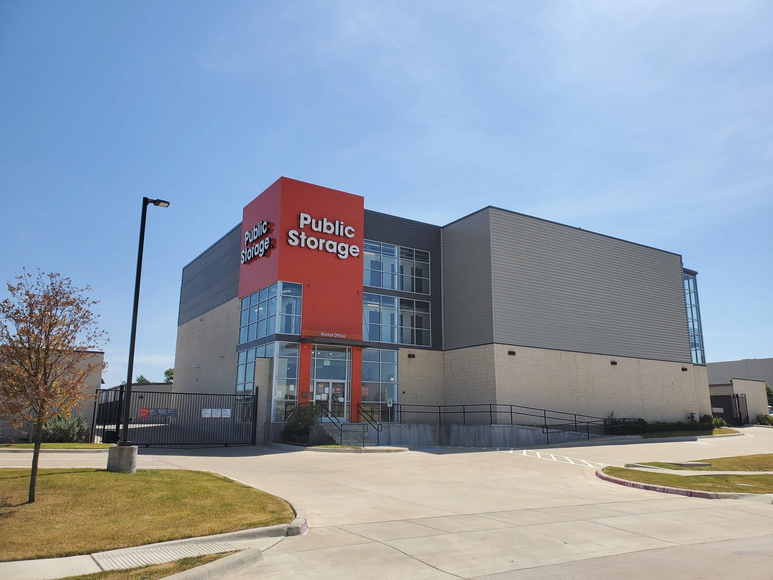 Pinnacle Park Self-storage