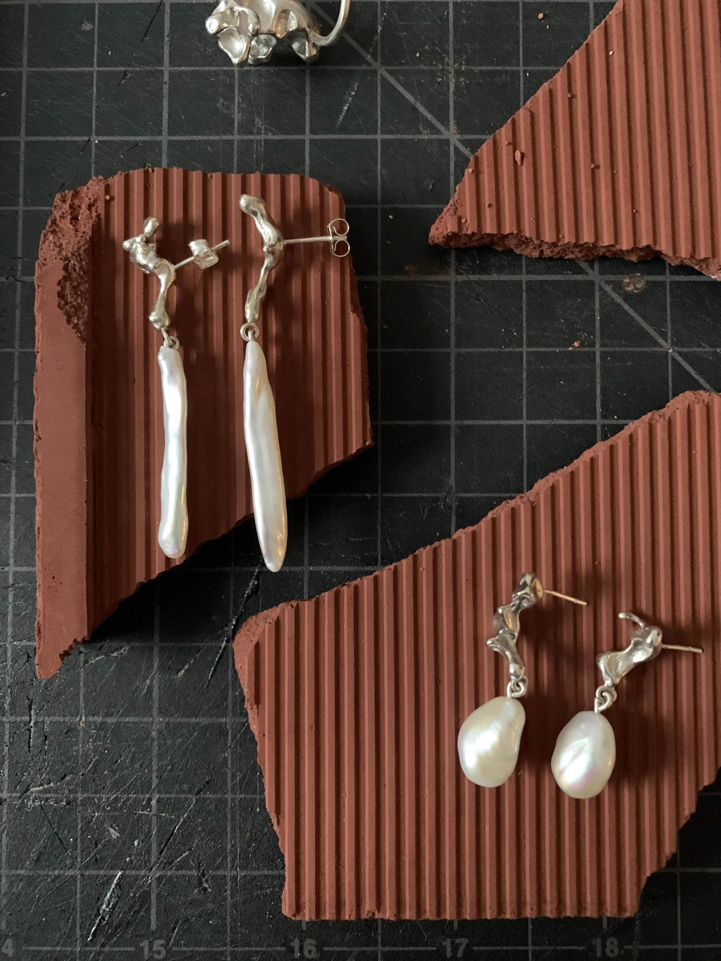 Drip Drop Keshi Pearl Earrings No.01