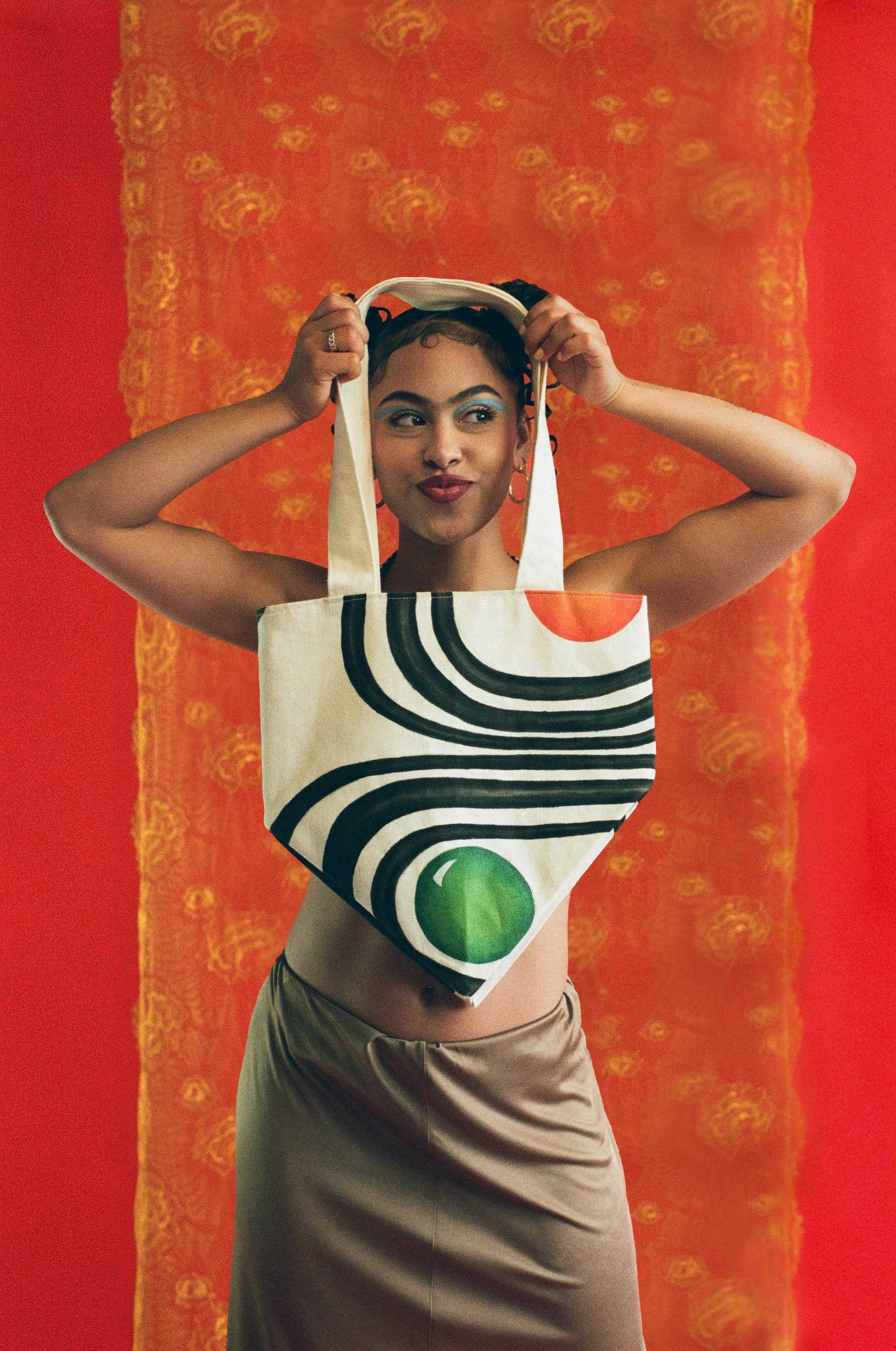 La Luna Naranja: Exploring the Collaboration of Amalia Naranjo, Luna Nashar, and Oriana Confente