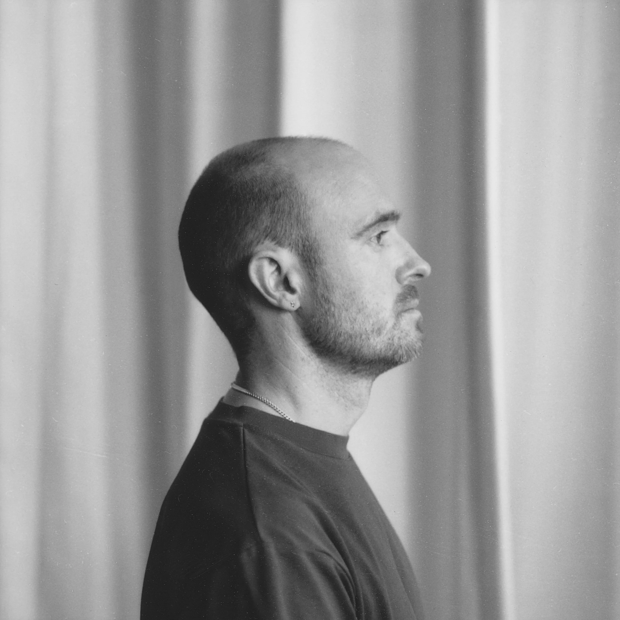 PREMIERE: Nick Schofield Treads Ambient Jazz Bliss with "Magic Touch" 
