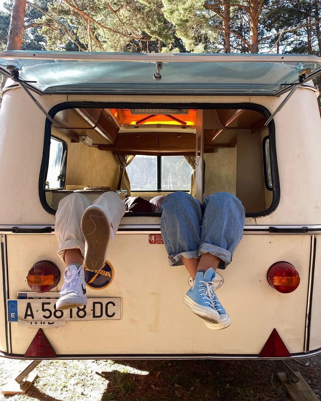 Creating a Vision Board: How to Use Your Planner to Visualize and Achieve Your Goals