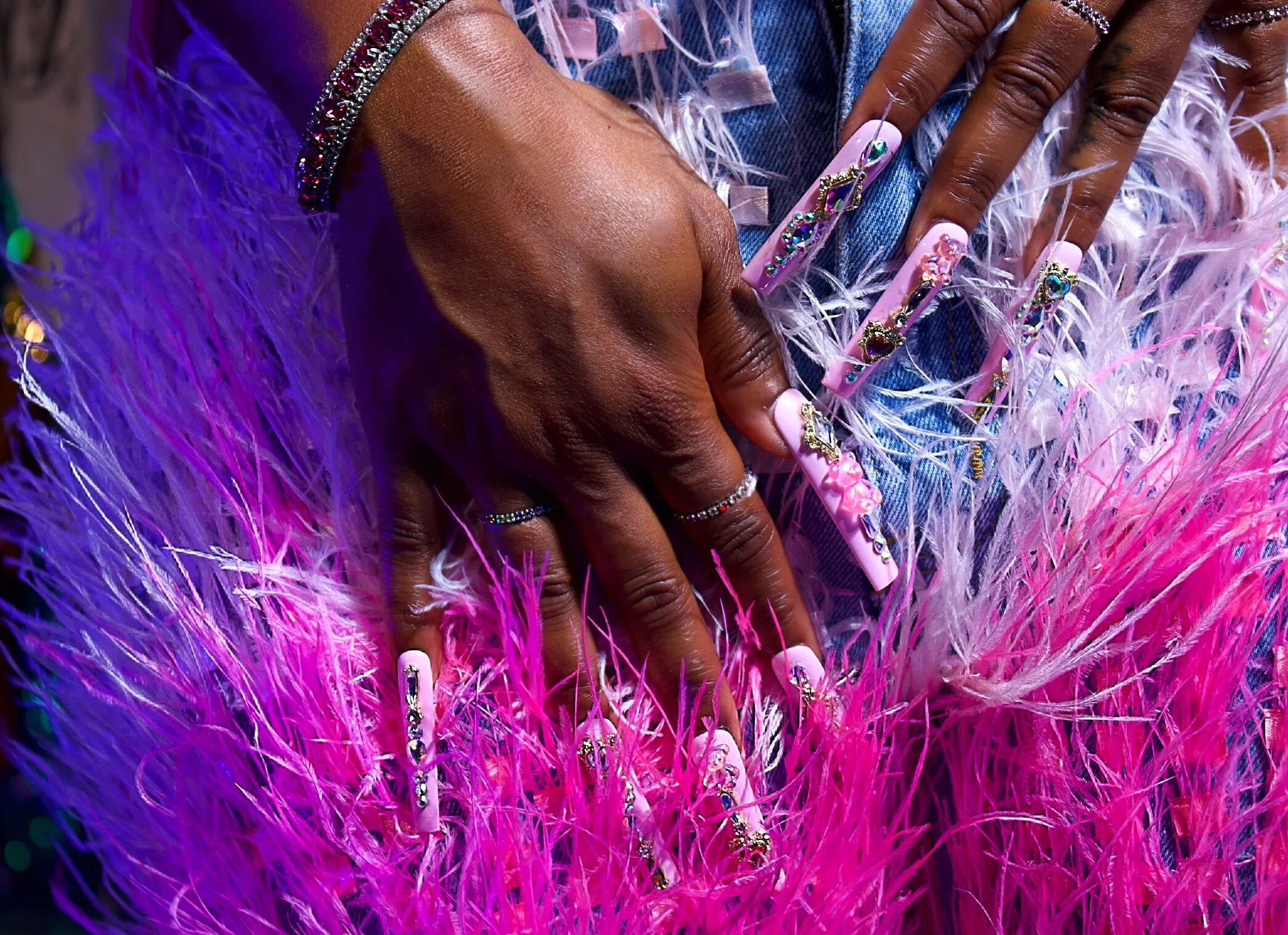 D33C97E0-7BC7-43DD-A54B-CC387887200C