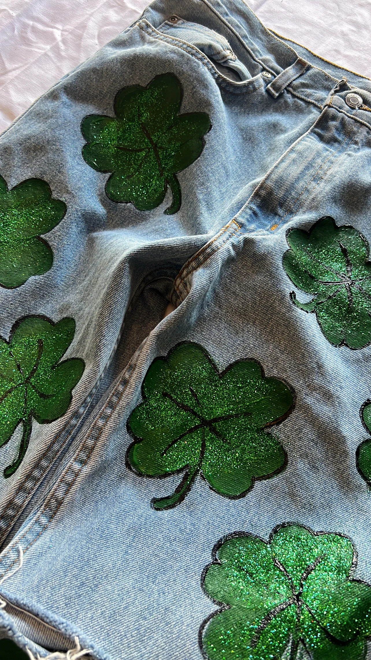 1F83734B-24DF-4689-AF74-EBFE40A742F8