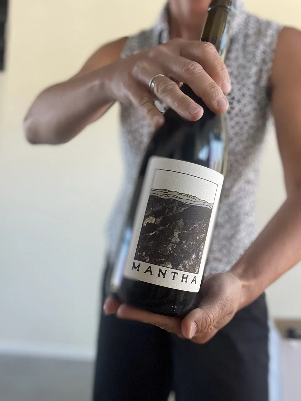 Mantha Moon Shadow Mourvèdre
